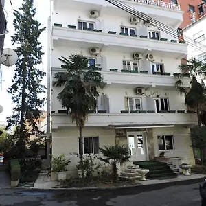 Szálloda La Favorita, Tirana